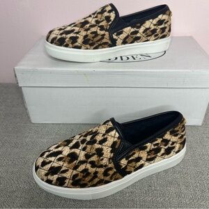 New Kids Steve Madden Leopard Print Slip On Sneakers Size 1